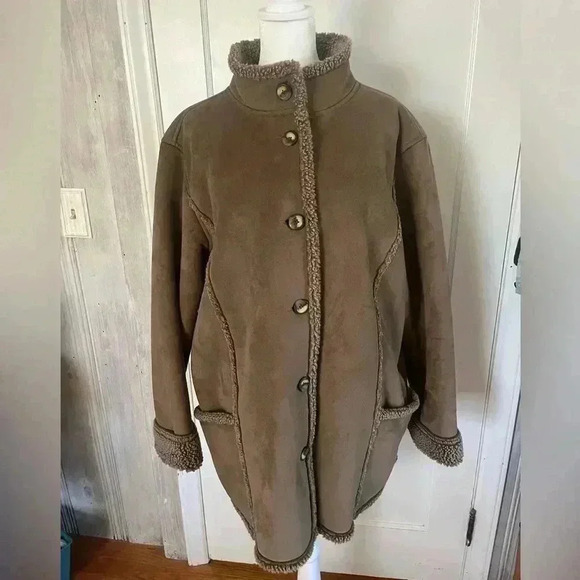 LL BEAN| chocolate Brown faux suede & Shearling mid length coat button XL cozy - Picture 3 of 10